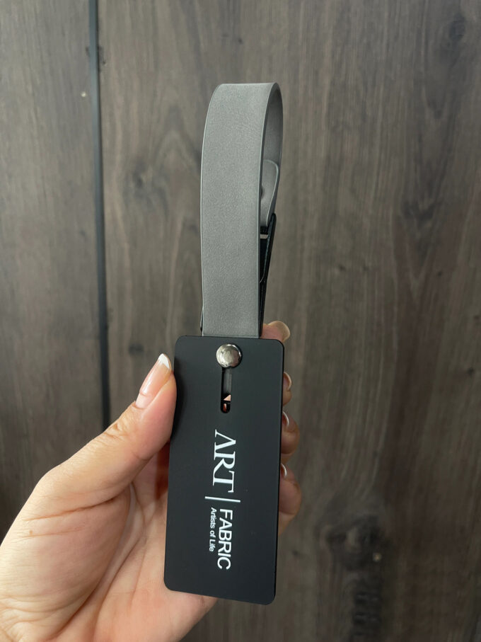 Premium Rectangular Fabric Sample Hanging Clips | Custom Logo Tags (Paper/Plastic) for Curtain & Upholstery