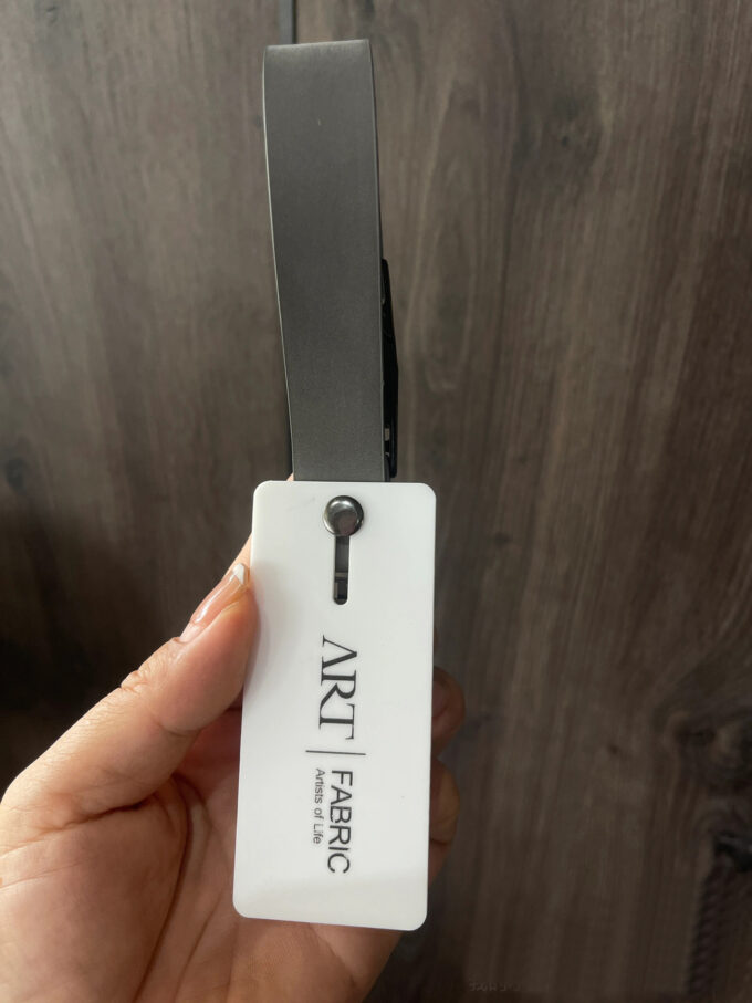 Premium Rectangular Fabric Sample Hanging Clips | Custom Logo Tags (Paper/Plastic) for Curtain & Upholstery