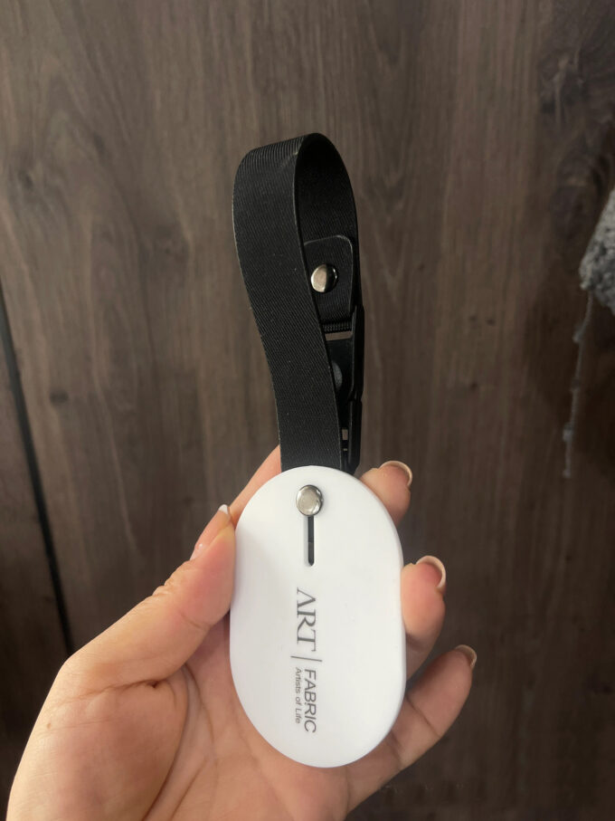 Customizable Fabric Sample Clips with Logo Tags | Home Textile Display Hooks for Curtain Upholstery